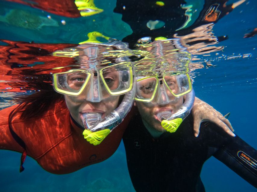 Gran Canaria: Snorkel tour with boat on the west coast - Snorkeling in a Sheltered Bay