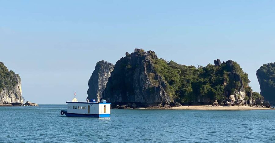 Half day Lan Ha Bay : Boat Trip , Kayaking,Snorkel - Choosing morning or afternoon