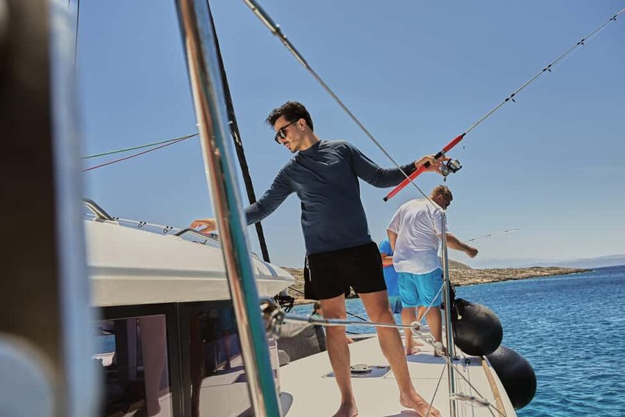 Heraklion: Dia Catamaran Tour - Lunch, Open Bar & Snorkeling - What the $141 price includes