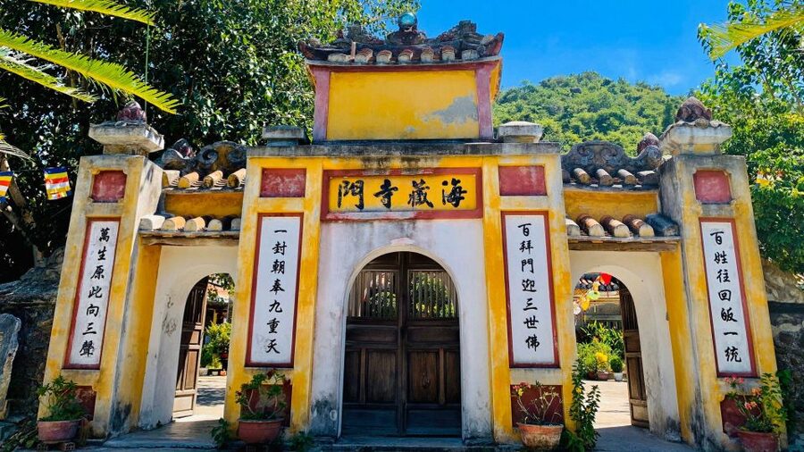 Hoi An: Cham Islands Snorkeling Trip by Speedboat with Lunch - Beach time after the meal