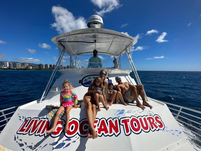 Honolulu: Deluxe Waikiki Snorkel and Wildlife Cruise - A Waikiki boat trip with more than snorkeling