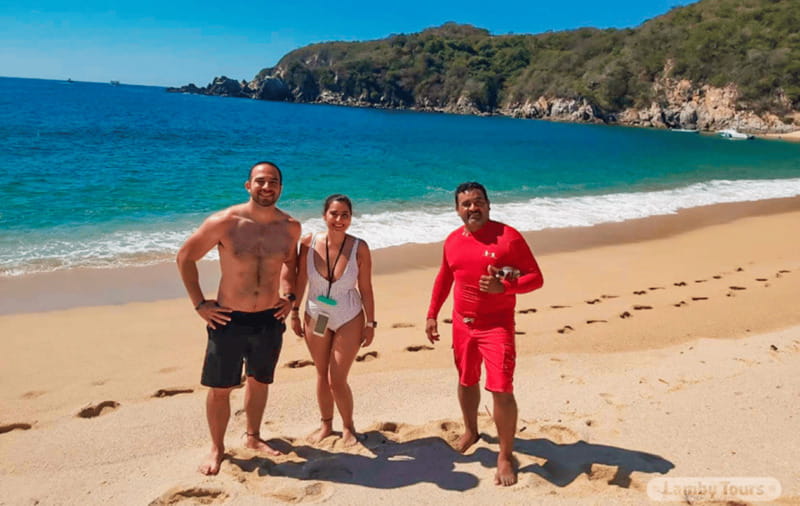 Huatulco: National Park Hiking and Snorkeling Tour - Walking Huatulco National Park with a local guide