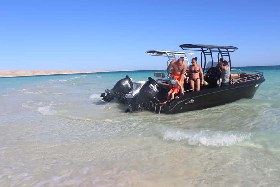 Hurghada: 4 Island Hopping Tour Dolphin, Snorkeling & Lunch - Key points at a glance