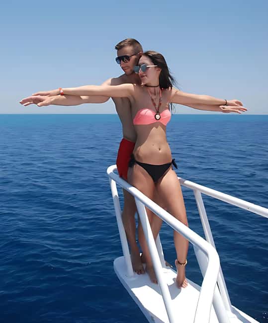 Hurghada: Dolphin Cruise with Snorkeling & Buffet Lunch - Looking for dolphins in open water