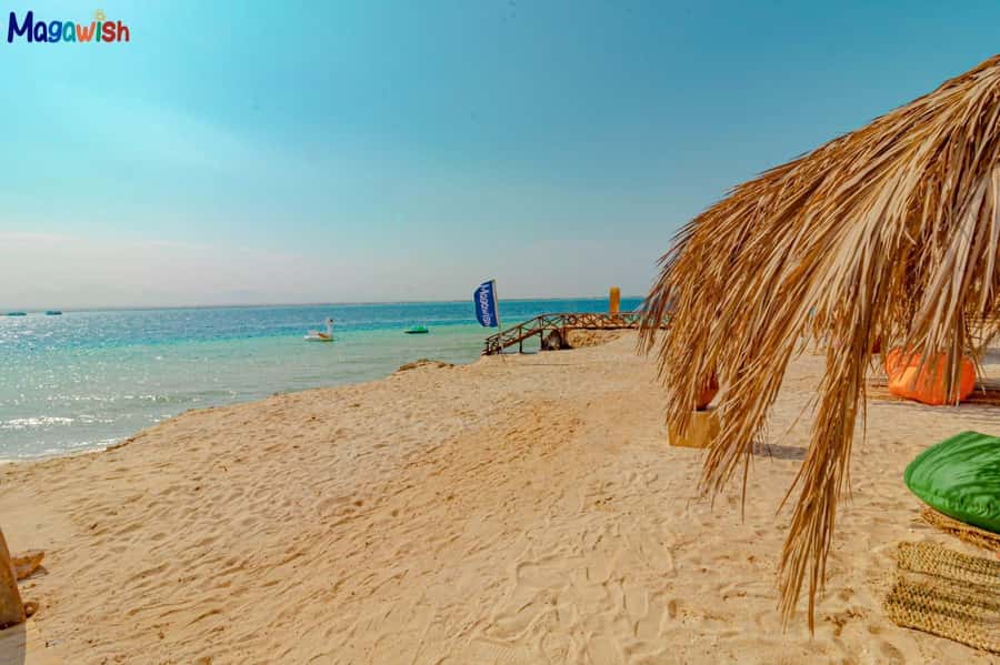 Hurghada: Magawish Island Speedboat W Snorkelling & Lunch - Shaab Eshta Kebir: your first 20 minutes in the water