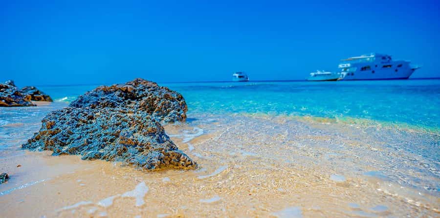 Hurghada: Sunset Hula Hula Island W/ Snorkeling & Lunch - Timing, crowds, and comfort