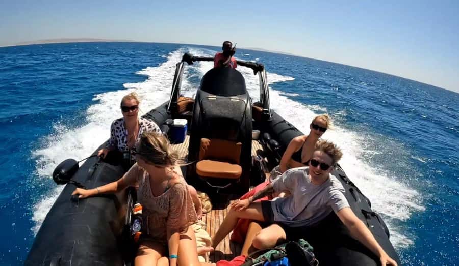 Hurghada: White Island Speedboat Tour, Snorkeling, & Lunch - What the $180 price really covers