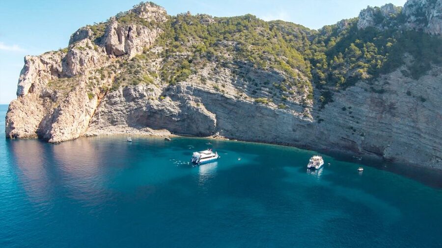 Ibiza: Cala Salada & North Cruise with Drinks & Snorkeling - Should you book the Cala Salada cruise?