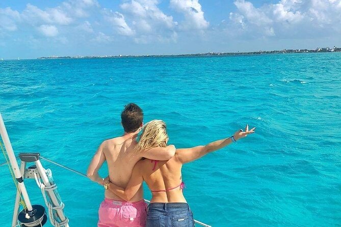 Isla Mujeres Catamaran Tour with Snorkel, Open bar and Transport - Playa Norte and downtown Isla Mujeres