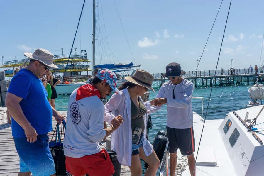 Isla Mujeres Catamaran Tour with Snorkeling & Open bar - Sailing from Playa Tortugas