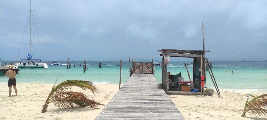 Isla Mujeres: Catamaran with Open Bar, Snorkeling and Lunch - The ride back to Cancun