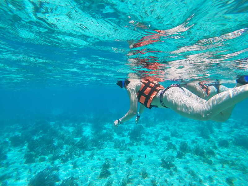 Isla Mujeres: Snorkeling Adventure at the Underwater Museum - Guides who make the difference