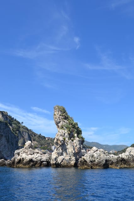 Isola Bella-Blue Grotto: Boat Tour, Snorkeling & Aperitif - Isola Bella and the best time to get in the water