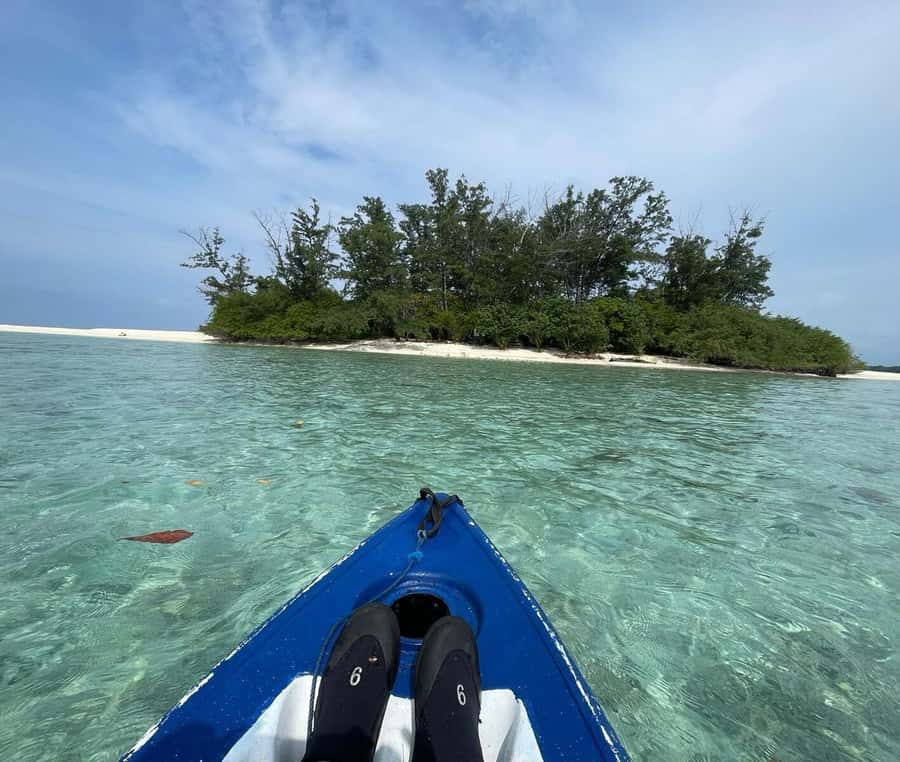 Jakarta: Thousand Island Tour with Canoeing and Snorkeling - What the speedboat journey is really like