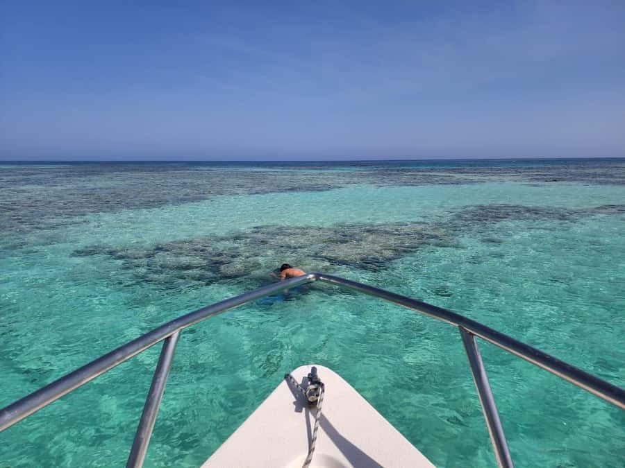 Jeddah: Bayada Leisure Boat Trip with Snorkeling - Bayadah Island and the calmer shallow reef