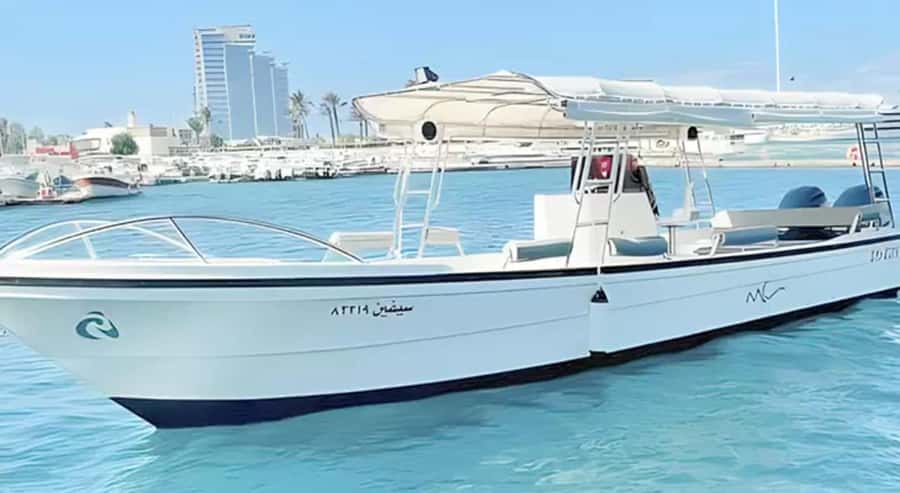 Jeddah: Bayadah Island Boat Trip with Snorkeling Option - What to pack for six hours on the Red Sea