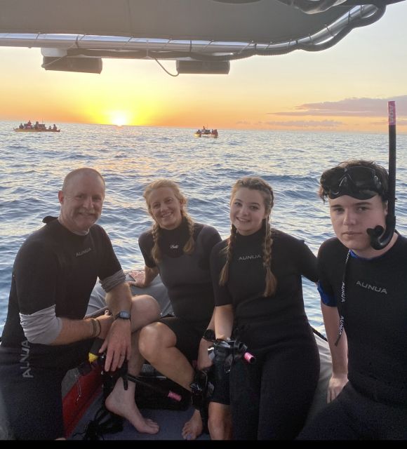 Kailua Kona: Manta Ray Night Snorkel Tour with Guide - Why Kona’s Night Manta Swim Is So Special