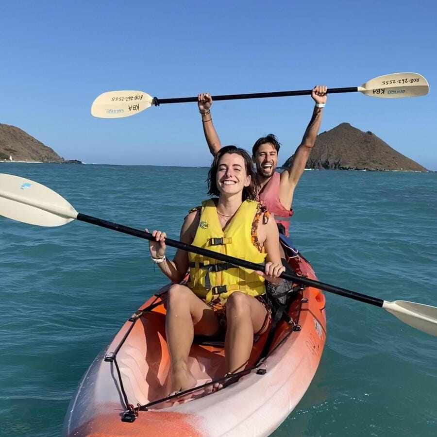 Kailua: Mokulua Islands Guided Kayak and Snorkeling Tour - Crossing Kailua Bay toward the Mokulua Islands