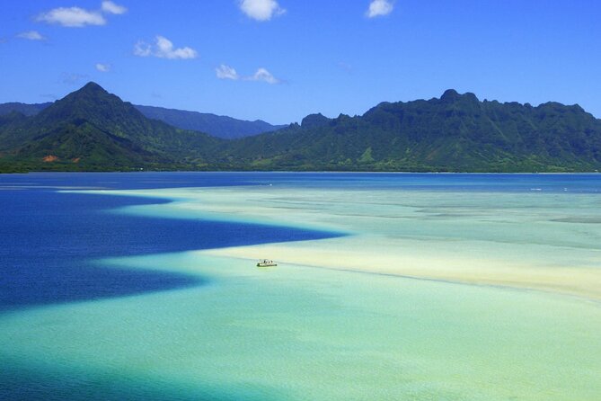 Kaneohe Sandbar Snorkeling Tour - 2nd Tour - A short boat ride into Kaneohe Bay