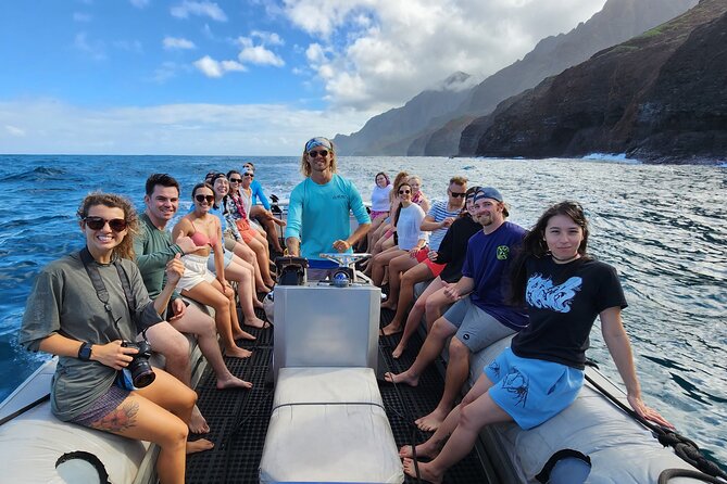 Kauai: Nā Pali Coast Zodiac Raft Expedition and Snorkeling - Dolphins, turtles, and winter whales