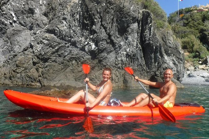 Kayak experience with Carnassa Tour in Cinque Terre + Snorkeling - Who should book, and who should think twice