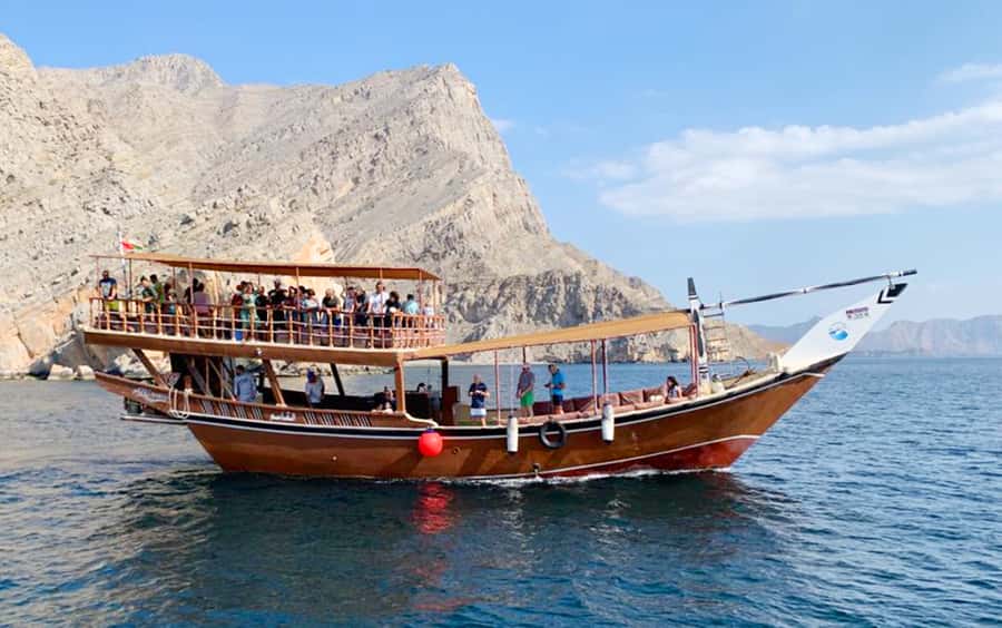 Khasab: Dolphin Watching Day Tour with Snorkeling & Lunch - The morning route past Nadifi and Qanah