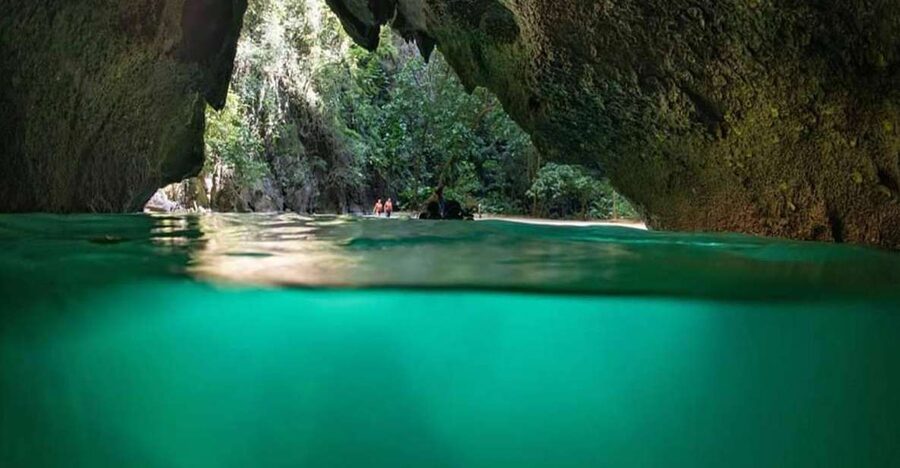 Ko Lanta: 4 Islands Snorkeling Tour by Longtail Boat - Why the Emerald Cave makes this tour worth considering