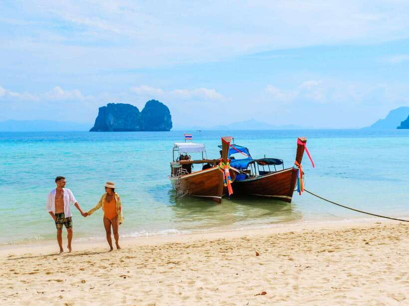 Ko Lanta: Unique 4-Island Long-Tail Snorkeling Tour w/ Lunch - Ko Chuak: your first look below the surface