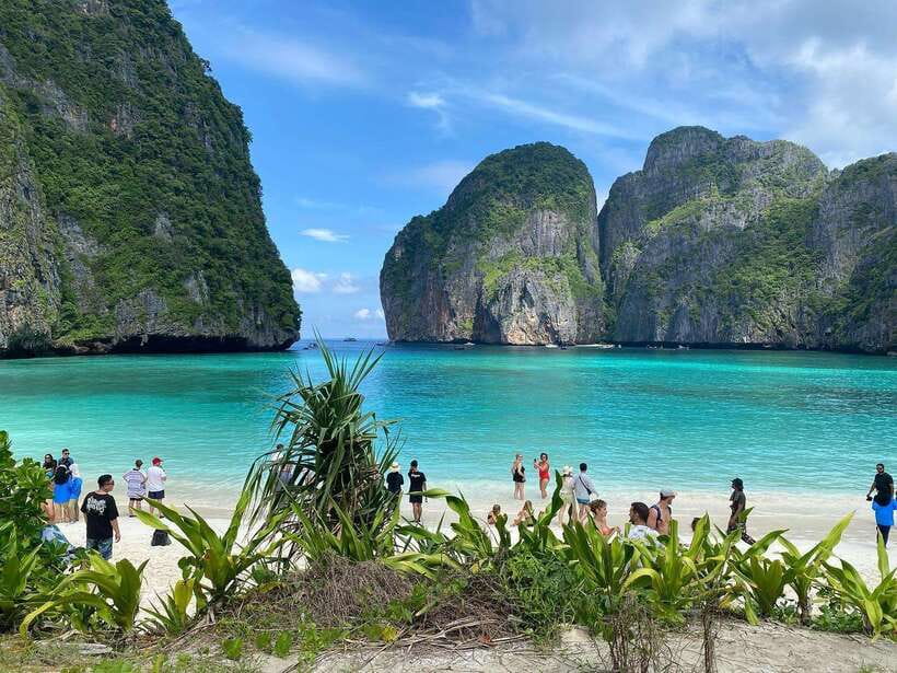 Ko Phi Phi Don: Speedboat Day Trip with Shark Snorkeling - Sunset on the speedboat, then glowing plankton