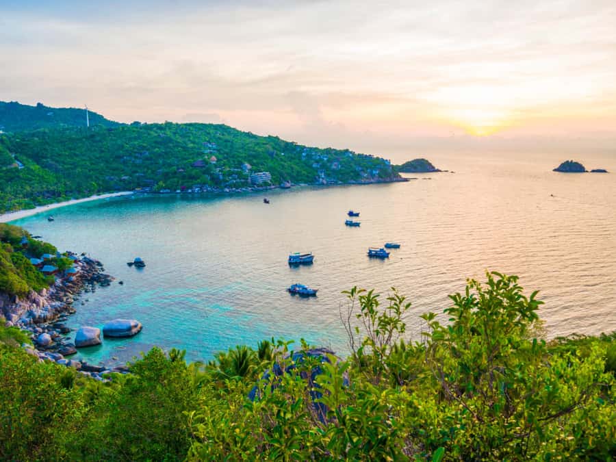 Ko Samui: Unique Ko Tao & Ko Nang Yuan Snorkeling Day Trip - Koh Nang Yuan and the famous sandbar