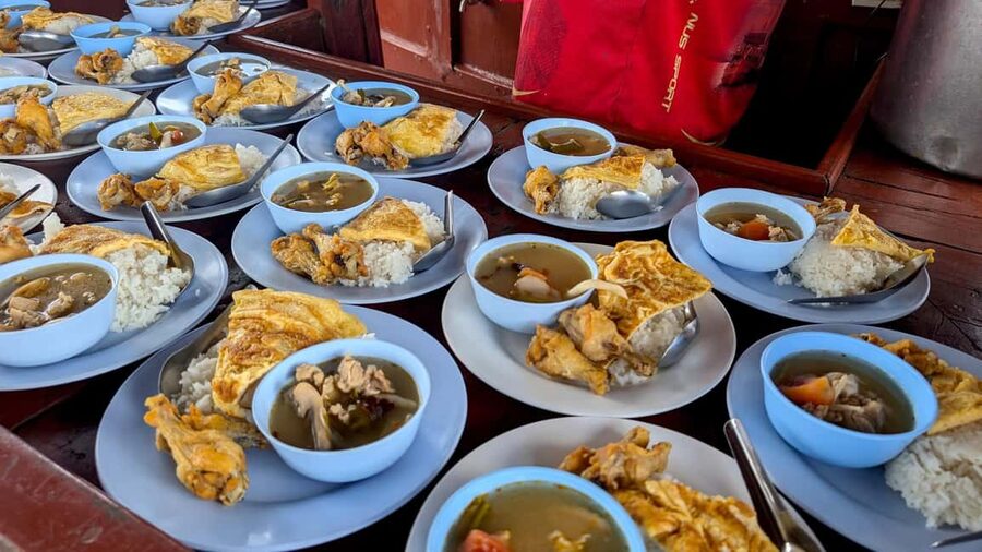 Koh Chang: 3 or 4 Islands Snorkel & Beach Tour by Big Boat - Ko Yak Yai and the final snorkeling stop
