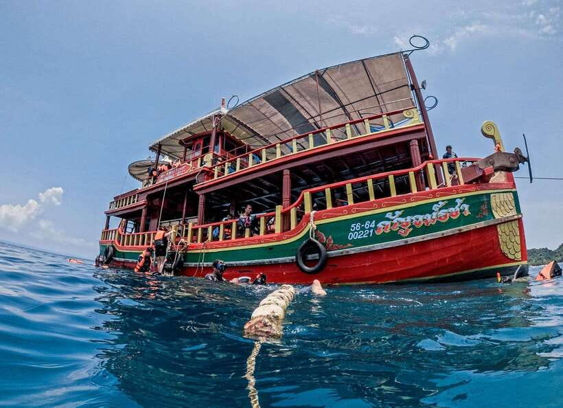 Koh Chang: 3 or 4 Islands Snorkel & Beach Tour by Big Boat - The photographer and the practical details
