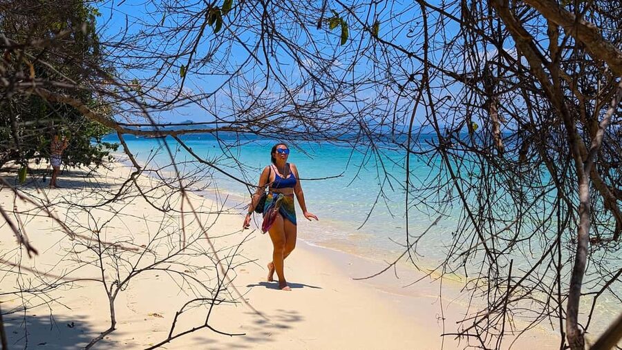 Koh Lanta: Emerald Cave & 4 Islands Snorkel Tour by Longtail - Swimming through Koh Mook’s Morakot Cave