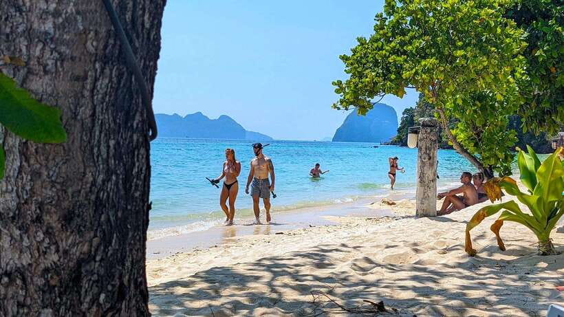 Koh Lanta: Emerald Cave & 4 Islands Snorkel Tour by Longtail - Leaving Koh Lanta Old Town by longtail boat