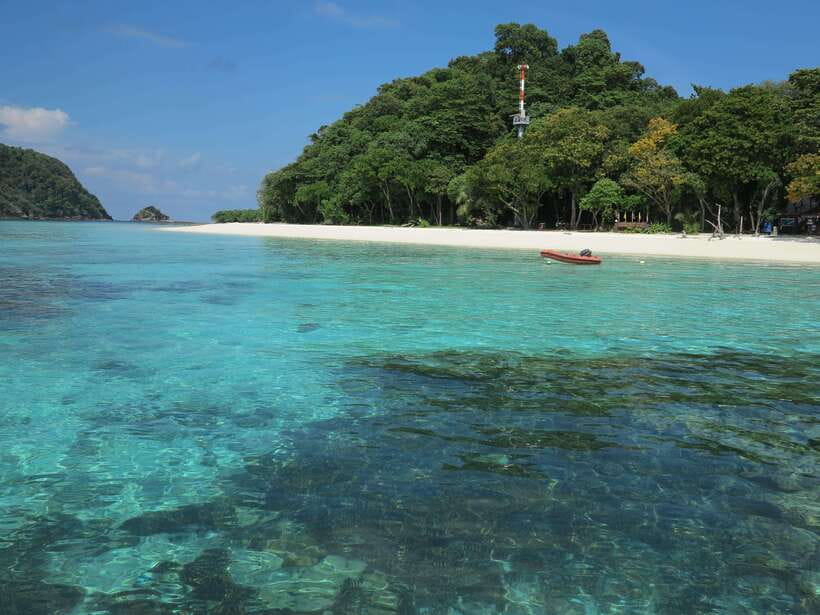 Koh Lanta: Koh Rok and Koh Haa Snorkeling Adventure - First and second snorkel sessions at Koh Rok