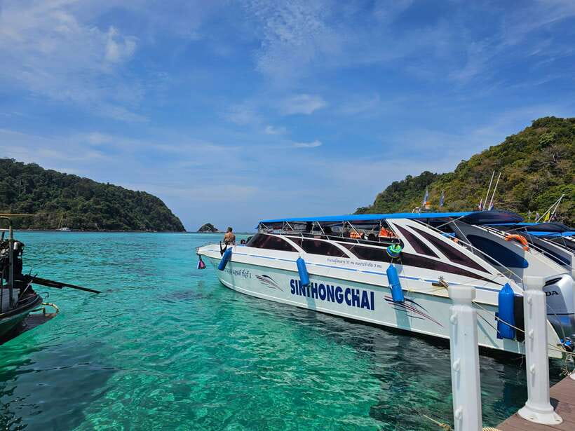 Koh Lanta: Koh Rok and Koh Haa Snorkeling Adventure - The final hour around Koh Haa