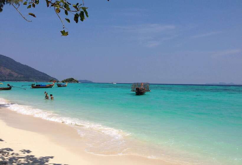 Koh Lipe: 5 Island Snorkeling Trip by Longtail Boat w/ Lunch - Jabang and its unusual soft coral colors