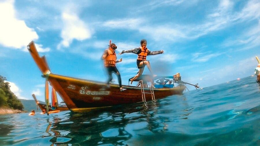 Koh Lipe: Longtail Boat Snorkeling Trip Program A - Jabung Island and the seven-color coral
