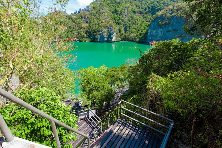 Koh Samui Premium Ang Thong Kayaking & Snorkeling with Lunch - Seeing Ang Thong from the boat