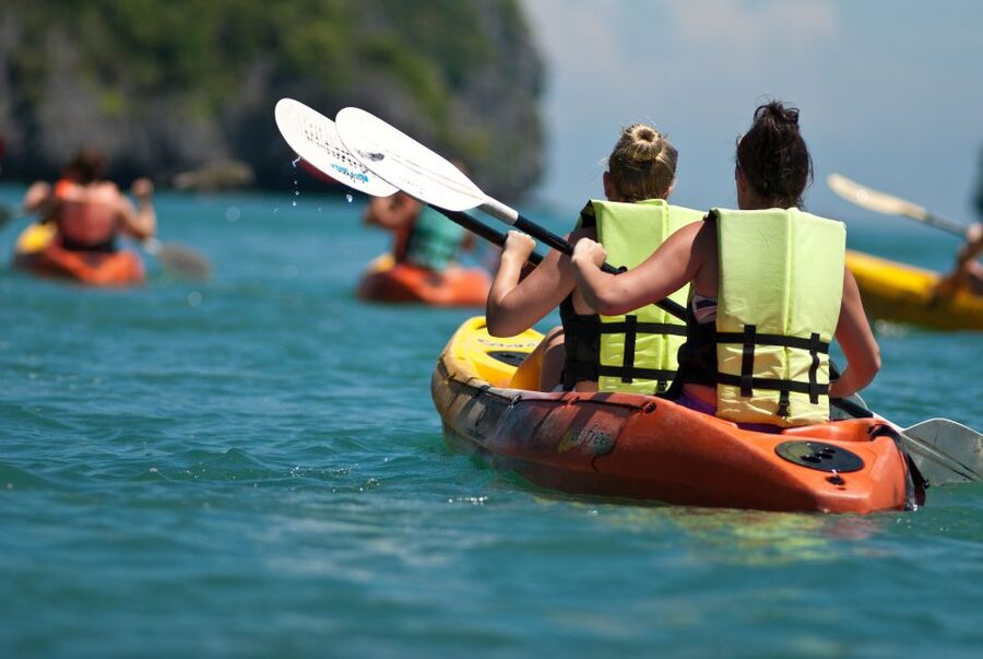 Koh Samui: Snorkeling and Kayaking by Speedboat - Kayaking along Koh Madsum’s coast
