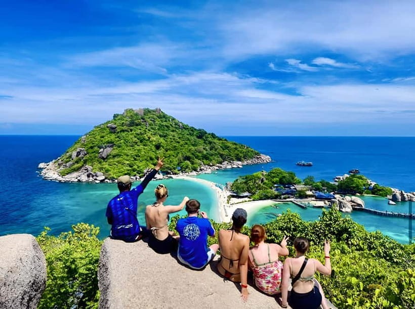 Koh Tao: Snorkeling Trip to Nang Yuan Island & Hidden Bays - A full day around Koh Tao by boat