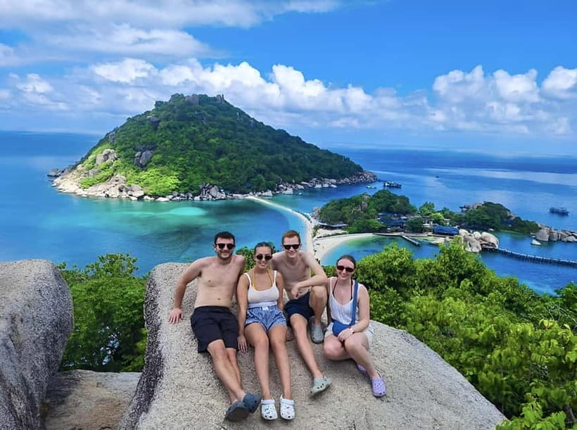 Koh Tao: Snorkeling Trip to Nang Yuan Island & Hidden Bays - What the boat adds between snorkeling stops