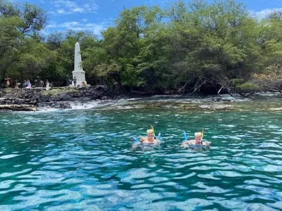 Kona: Captain Cook Snorkel Tour - Snacks, drinks, and the ride back