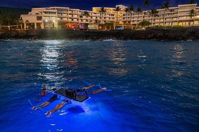 Kona Manta Night Snorkel: Swim with Mantas, Small Group (6 max) - Why a six-person group changes the experience