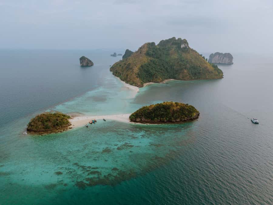 Krabi: 4 Island Premium Yacht with Snorkeling & Clear Kayak - The air-conditioned cabin is more useful than it sounds