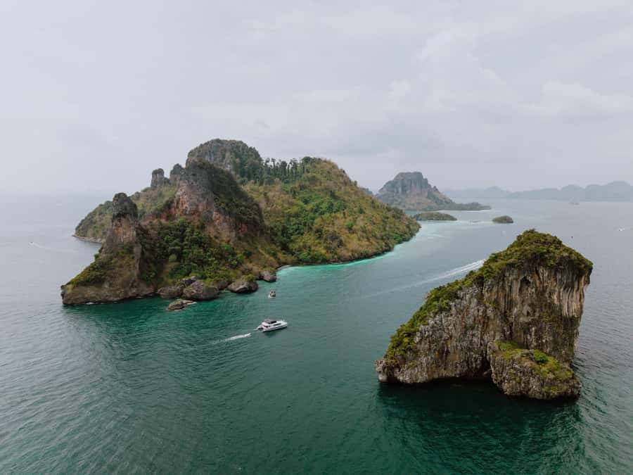 Krabi: 4 Island Premium Yacht with Snorkeling & Clear Kayak - Who will enjoy this cruise most
