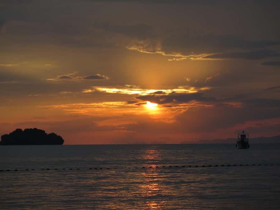 Krabi: 4 Island Sunset Small Group Tour with Night Snorkel - Snorkeling around the Poda, Tup, and Chicken area