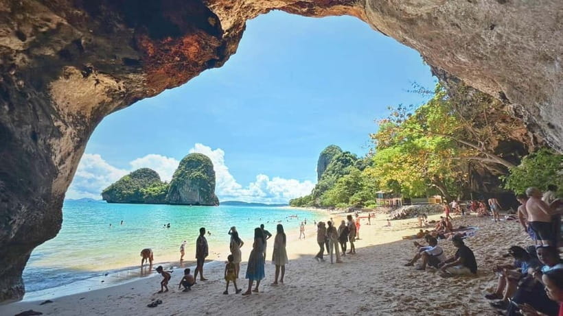 Krabi: 4 Islands Hopping & Snorkeling Tour - Chicken Island and the famous rock profile