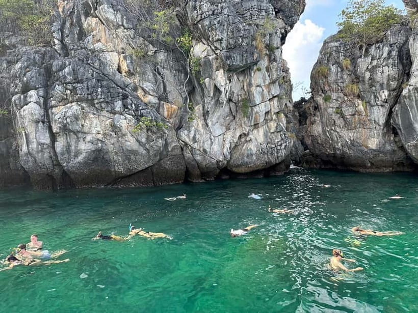 Krabi: 7 Islands Sunset by Longtail Boat with Snorkeling - What to pack and who should skip it