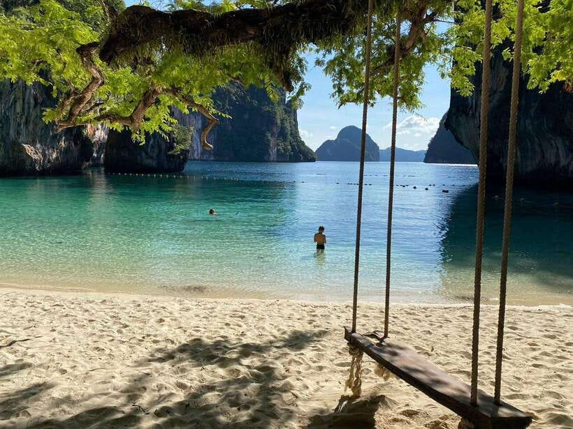 Krabi: Hong Islands Private Boat Trip & Snorkeling - Why the private Hong Islands format works